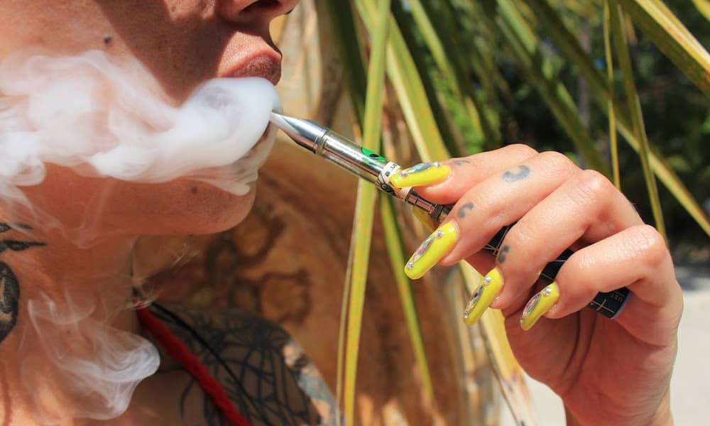 New Study Shows Vaping Cannabis Produces Stronger Effects Than Smoking
