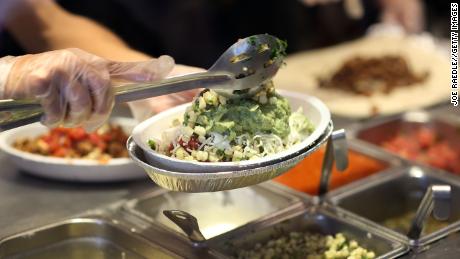 Chipotle&#39;s new strategy: Dieters welcome