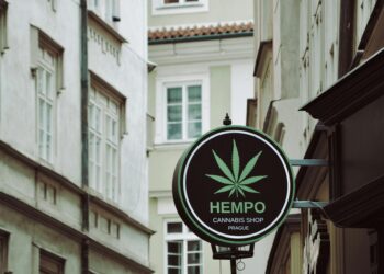 Cannabis MSOs Face Federal Lawsuit Over Alleged Deceptive Medical Marketing